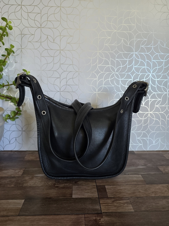 Coach Handbags - Vintage black leather Coach Janice's Legacy Bag